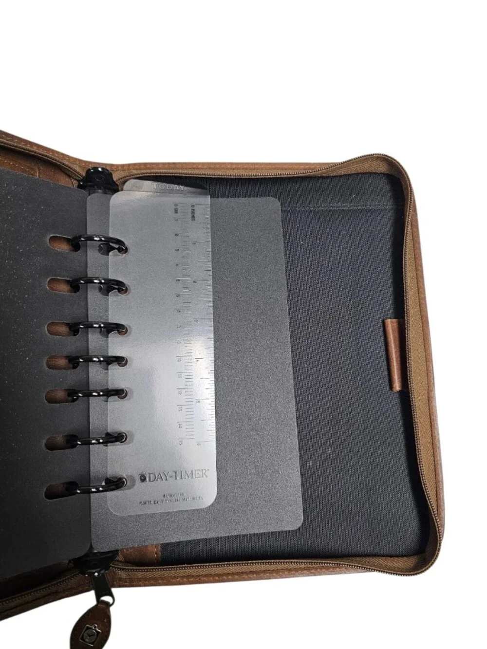 Day-Timer distressed leather zippered planner cover